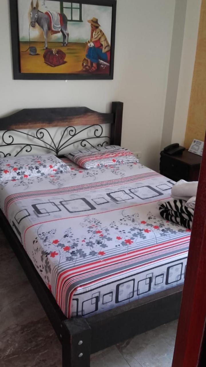 Hotel Emperatriz Armenia  Ngoại thất bức ảnh